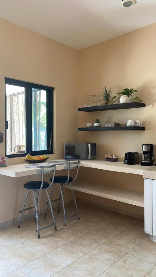 סלסטון Beachfront Apartment With Swimming Pool. One Bedroom מראה חיצוני תמונה